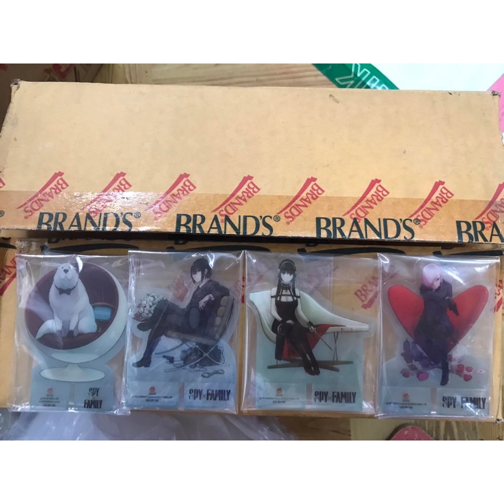 Phụ kiện standee nhựa Gia đình điệp viên spy x family