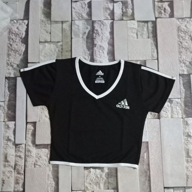 Áo croptop adidas