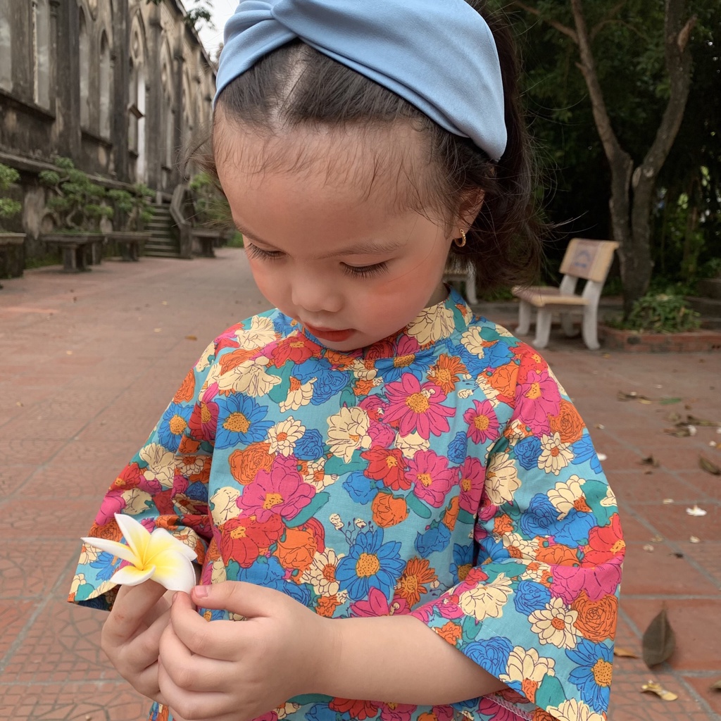 Áo dài cho bé gái Samkids  chất liệu thô cotton quần lụa ngọc trai, họa tiết hoa cực xinh cho bé