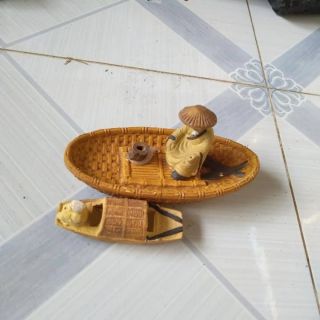 Thuyền trang trí sân vườn