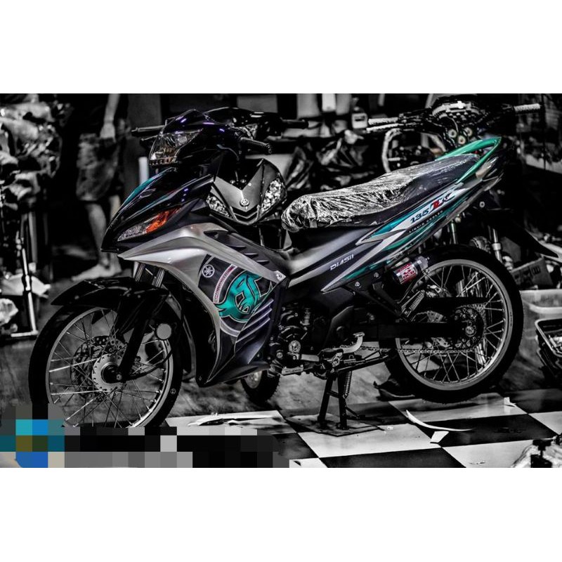 Tem rời exciter 135 đen bạc - decal ruby