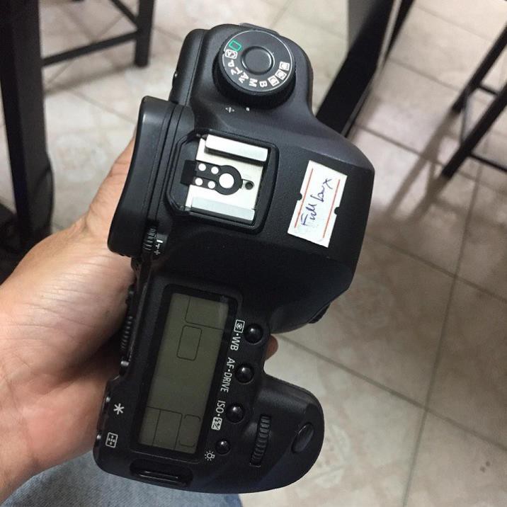 Máy ảnh Canon 40D kèm lens đẹp xuất xắc