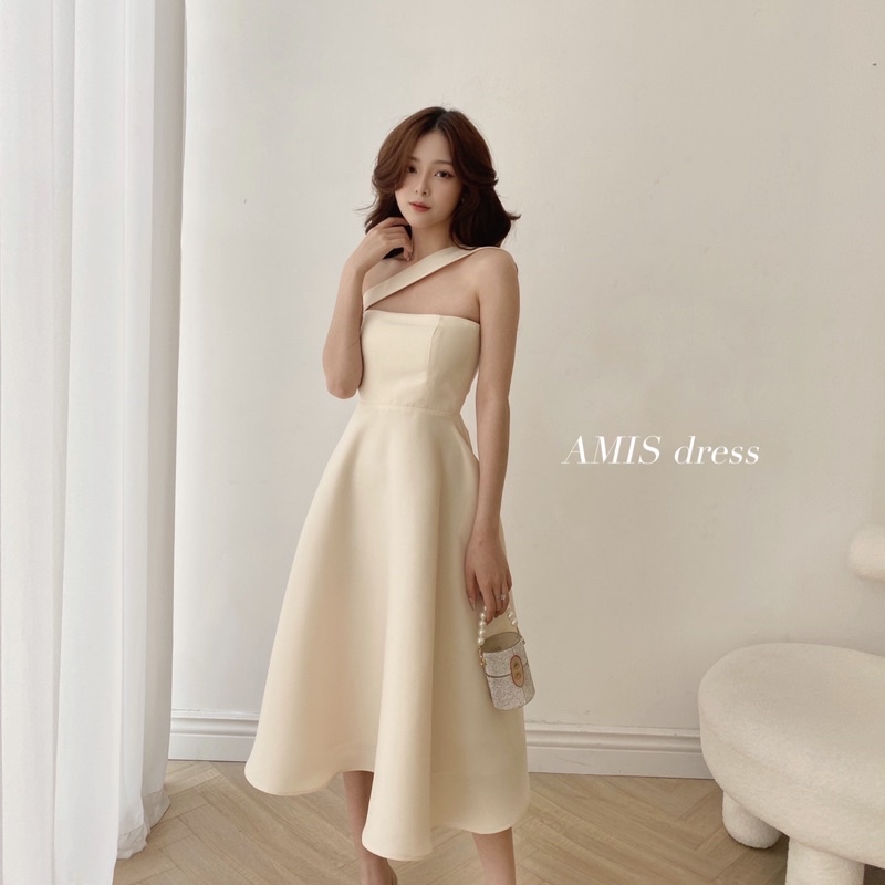 Váy Cup ngực dáng dài dự tiệc H.I.U ROOM, AMIS nude dress dáng chữ A tiểu thư thanh lịch H.I.U design 2021.