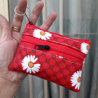 Móc khóa ví cầm tay hoa cúc (7.5×11cm)