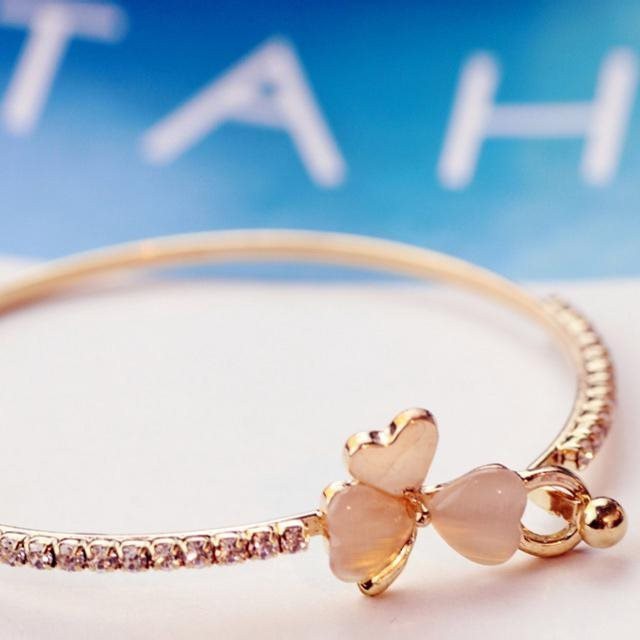 TQ_Vòng Đeo Tay Cỏ Ba Lá Đính Đá May Mắn -