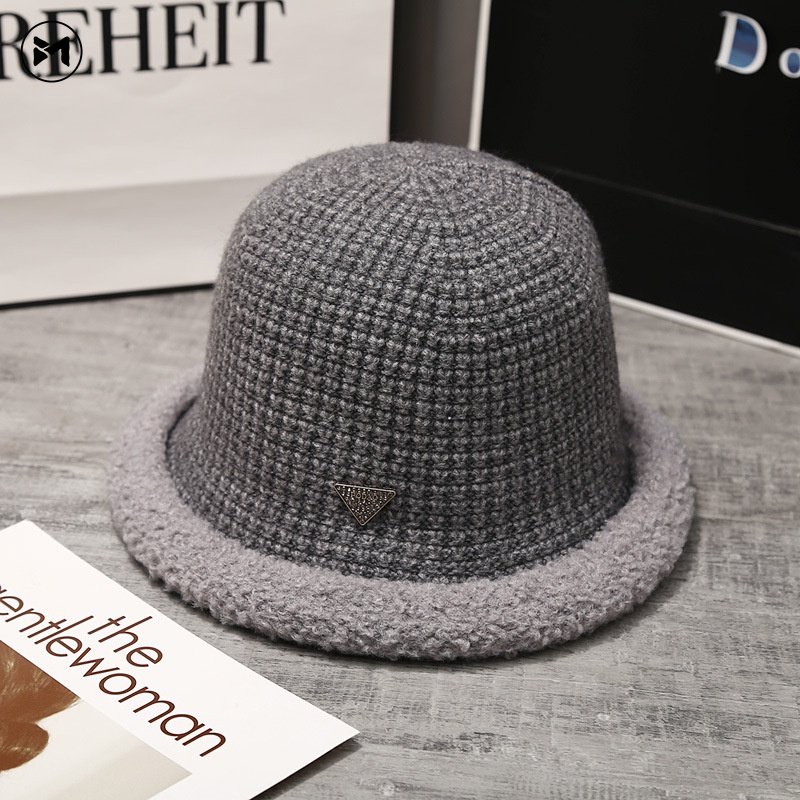 Mũ Tai Bèo Dệt Kim Kẻ Sọc Ca Rô Đính Logo Tam Giác Ba Chiều Chất Lượng Tốt Mẫu Mới 2022 Dành Cho Bạn Nữ