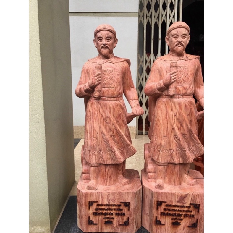 Tượng Trần Quốc Tuấn Hưng đạo vương gỗ Hương cao 60cm