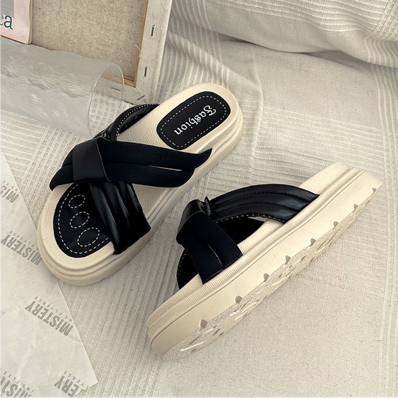 Đôi dép bằng Soled Giày phụ nữ