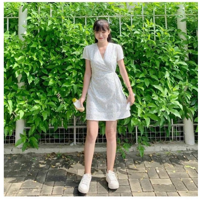 Đầm hoa nhí đắp chéo