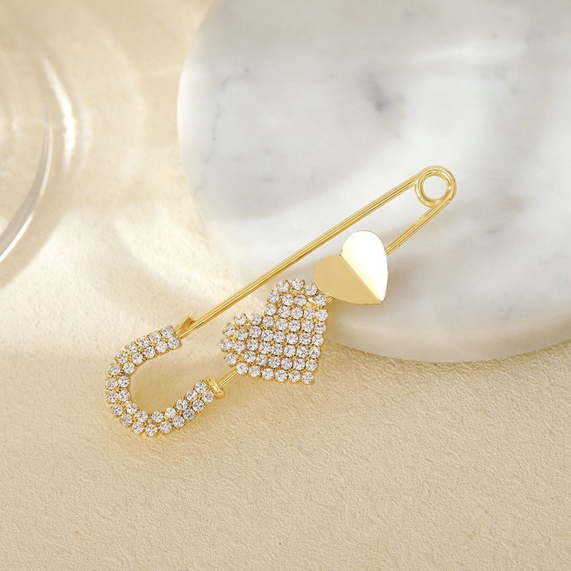 Ghim Cài Áo Hình Trái Tim Đính Đá Zircon Phong Cách Hàn Quốc
