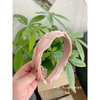 Bờm xước tóc kiểu tết tóc