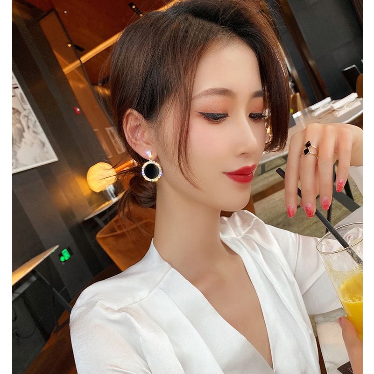 Bông Tai Hình Trái Tim Đính Đá Đen Phong Cách Hàn Quốc Đơn Giản Thời Trang Cho Nữ