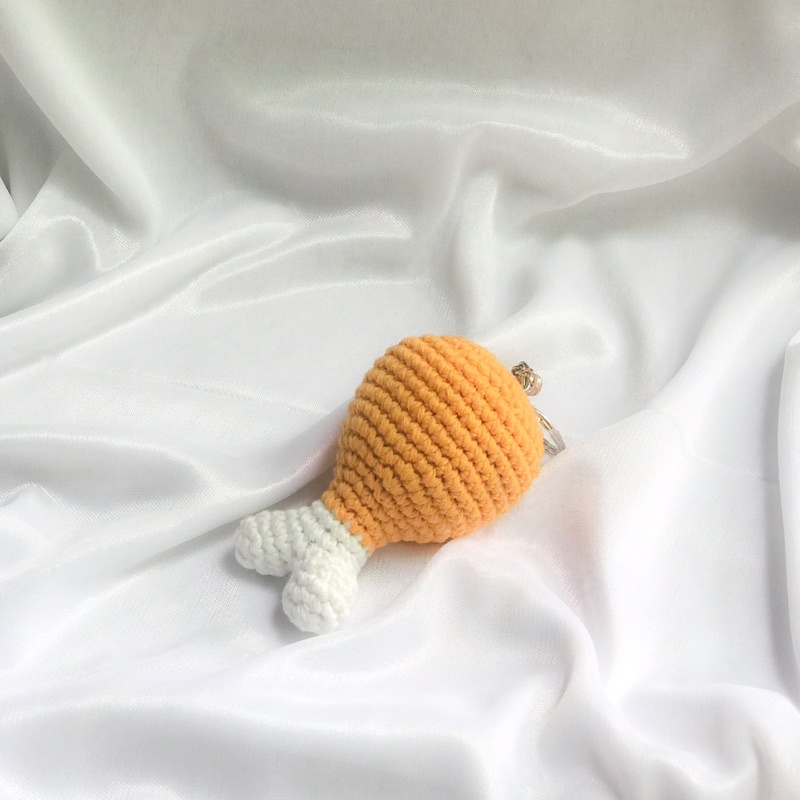 MÓC KHOÁ ĐÙI GÀ BẰNG LEN l crochetbyspring
