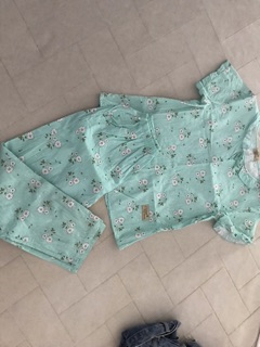 Đồ bộ vải kate, thô mịn.