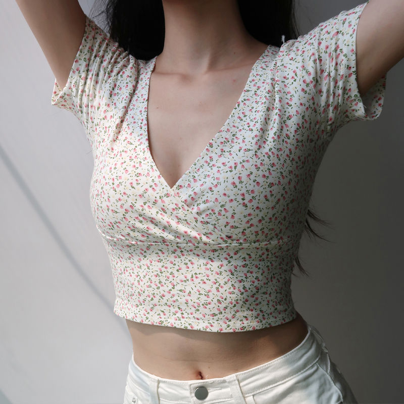 Croptop 2021 summer new European and American style tight V-neck floral T-shirt women's clothing