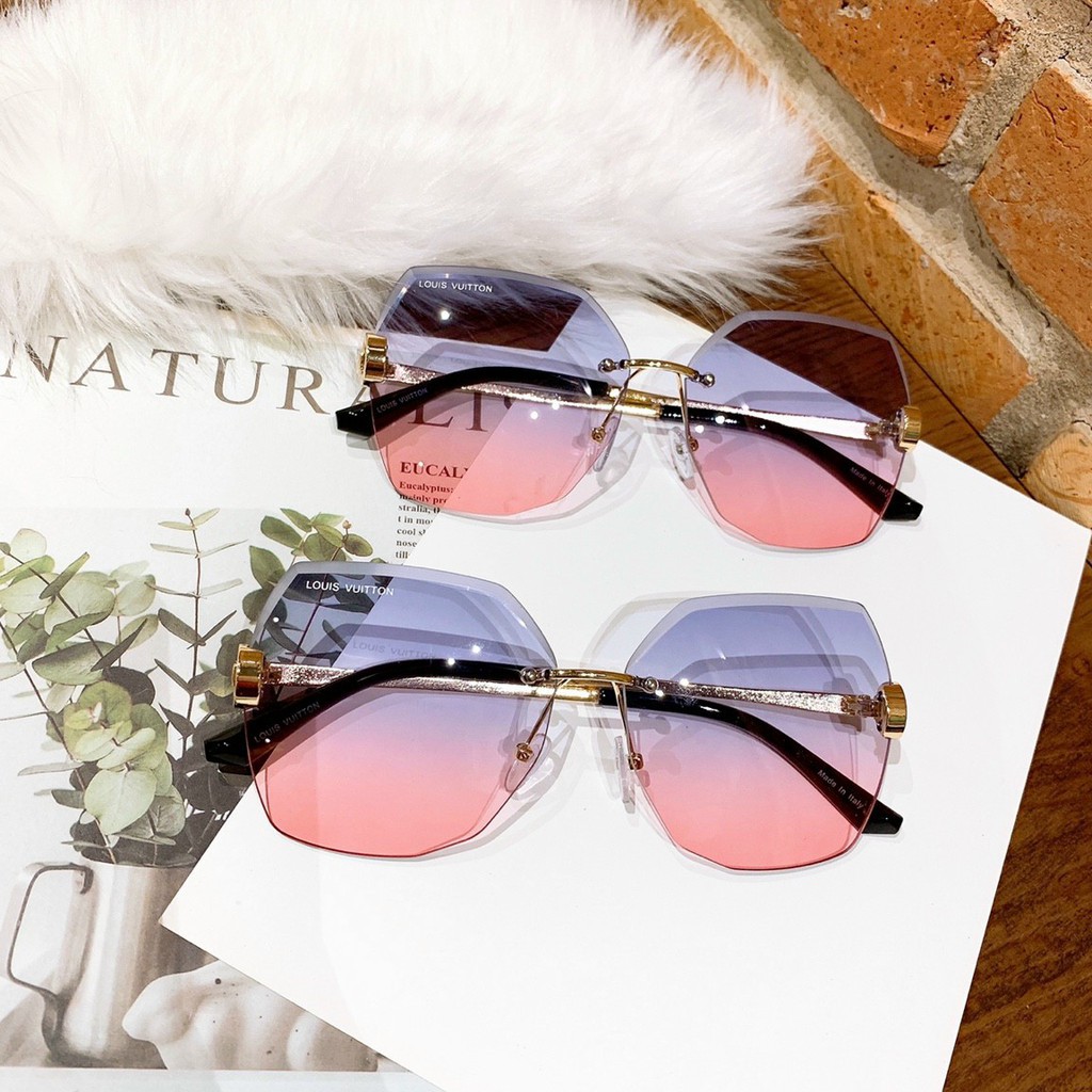 Kính mát thời trang nữ A2064 ❌Kính chống tia UV bảo vệ mắt | BigBuy360 - bigbuy360.vn