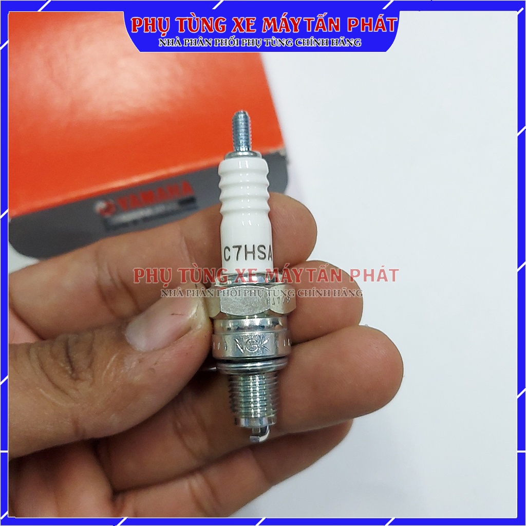 Bugi NGK  Nouvo 1,2,3 / Xe Attila X.ăng Cơ /Model 94700-00828