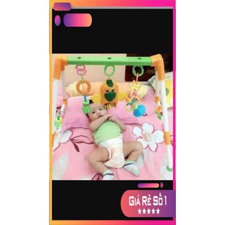 Kệ chữ A chú vẹt có nhạc cho bé.