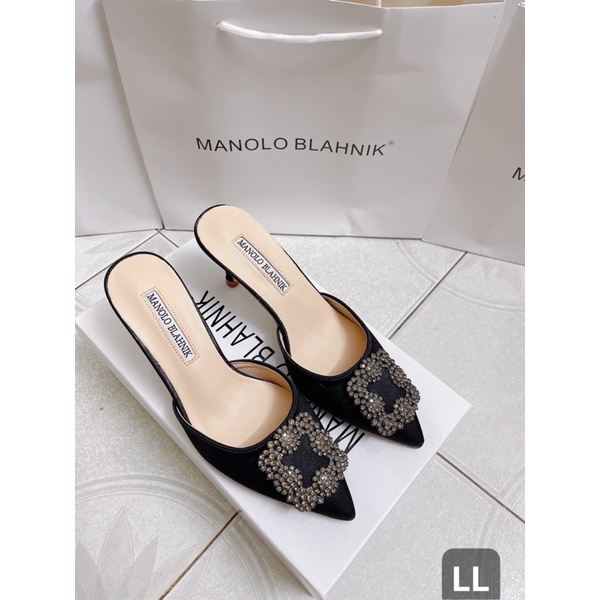 Sục lụa mũi nhọn Manolo hàng hộp cứng túi