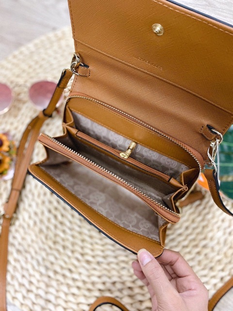 TÚI CLUTCH MICHAEL KORS MINI NẮP GẬP