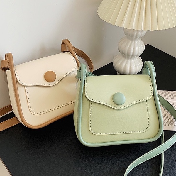 Túi đeo chéo nữ mini hộp da nắp khuy bấm mềm phối màu thời thượng