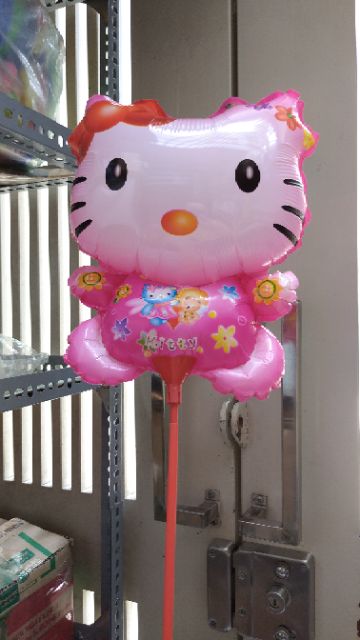 Combo 2 món gồm 1 đôi dép bông người lớn dài 26cm free size 35 đến 39. Và 1 đồ chơi mẫu kitty . Chất liệu bong bóng dầy