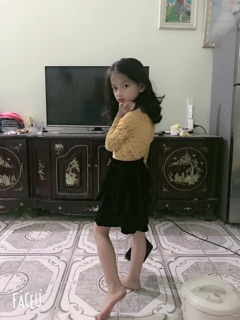Sét váy dự tiệc cho bé ( kèm ảnh thật và video thật )