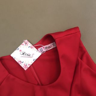 Đầm Rosie body kèm belt