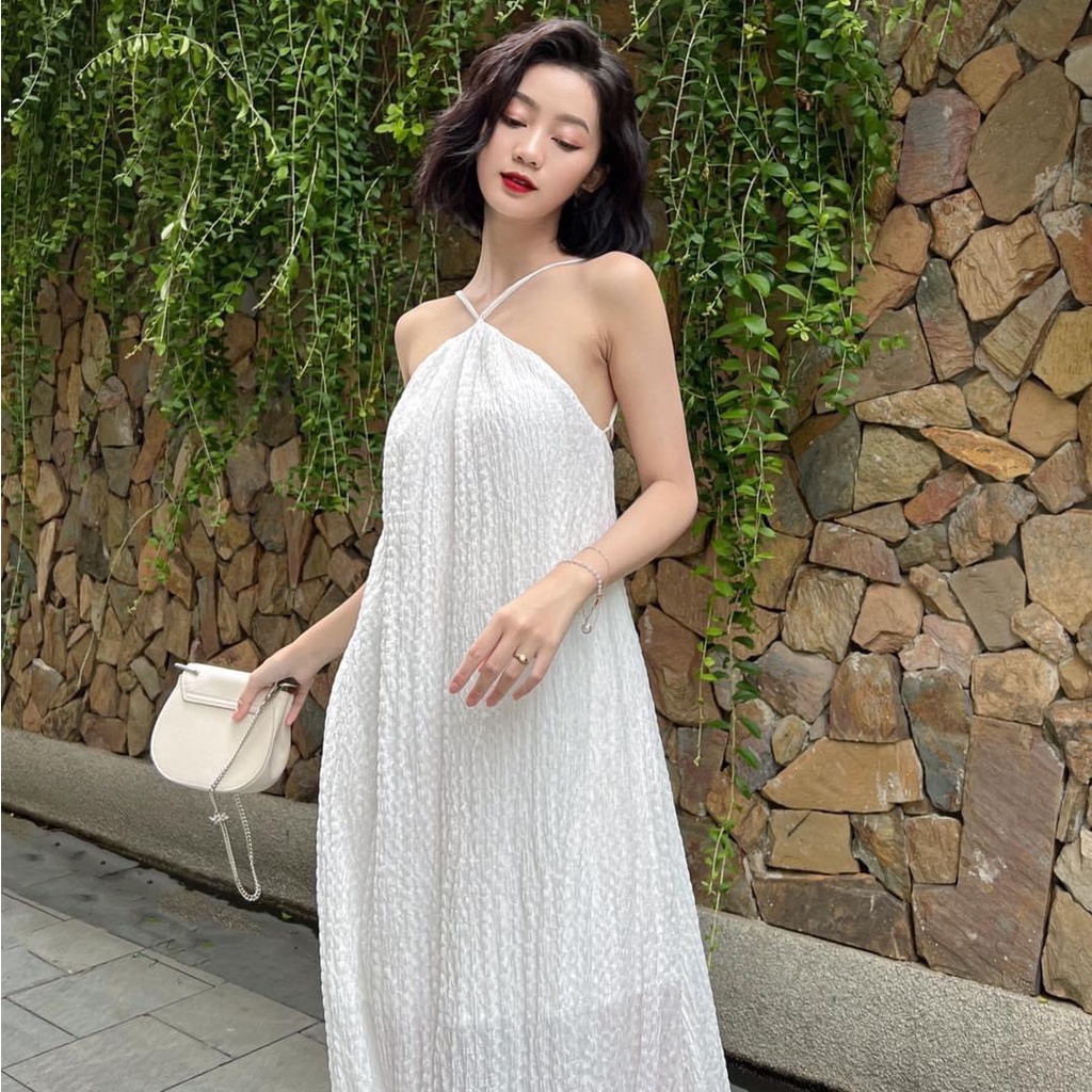Đầm maxi cổ yếm hở lưng,  Đầm Midi Ren cổ yếm xoè rộng | BigBuy360 - bigbuy360.vn
