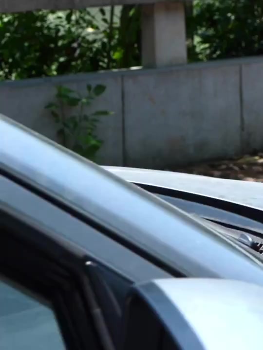nước hoa ô tô cao cấp khuếch tán hương thơm PECHAM kiểu dáng máy bay năng lượng mặt trời hợp kim nhôm sử dụng trên xe hơi | BigBuy360 - bigbuy360.vn