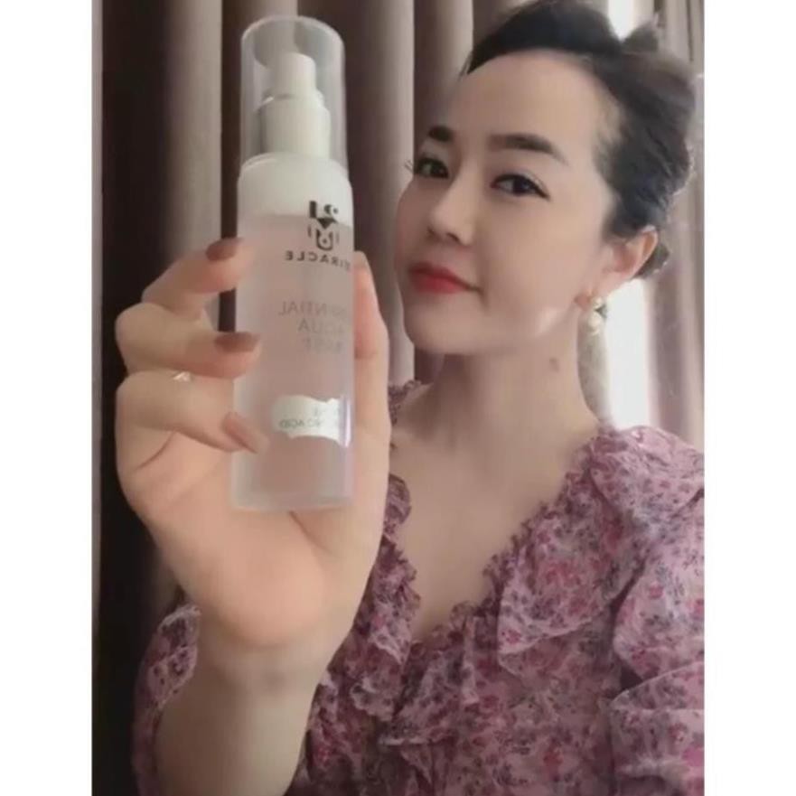 Xịt Khoáng Nước Thần Căng Bóng Miracle Essential Aqua Mist