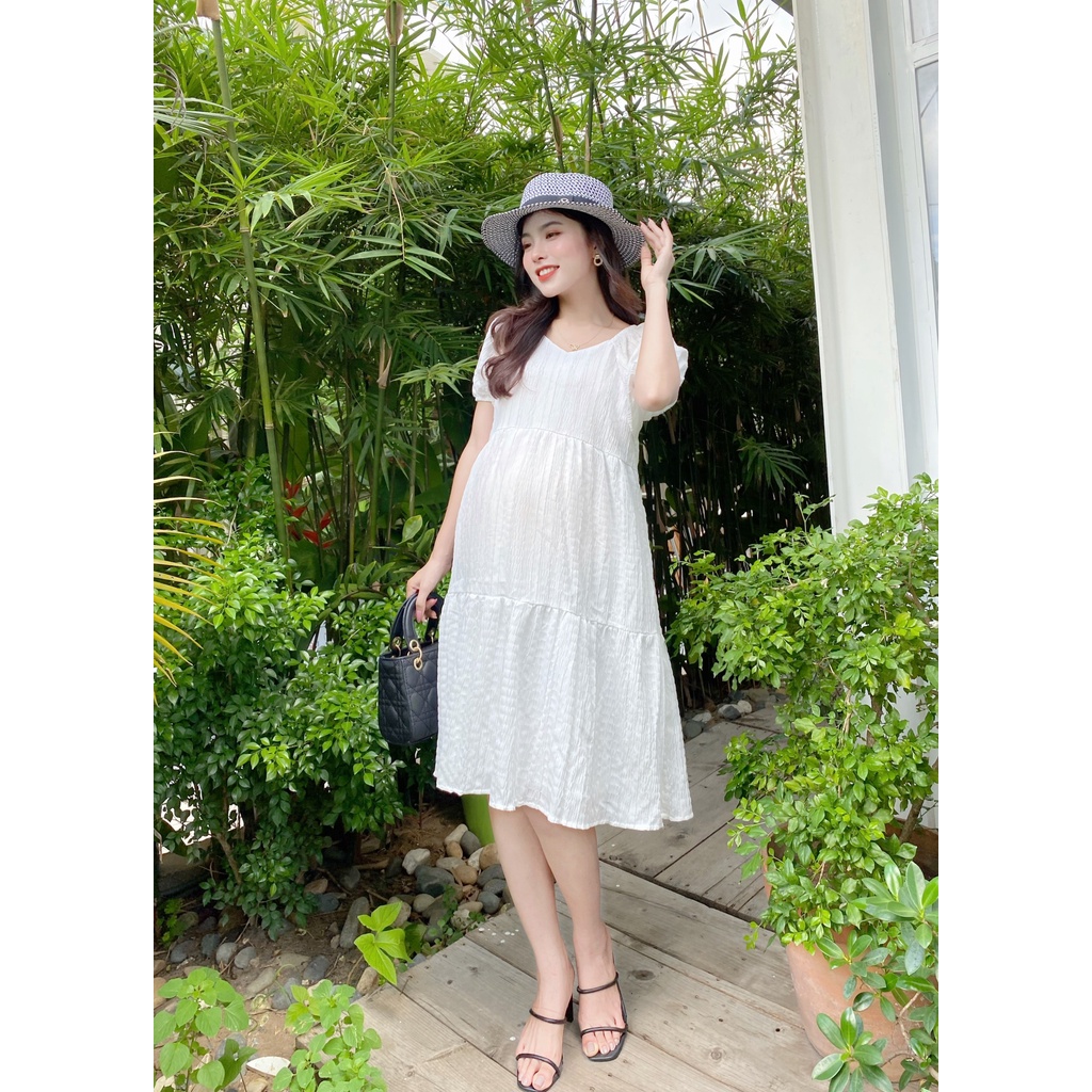 Đầm Bầu nhún tầng trẻ trung