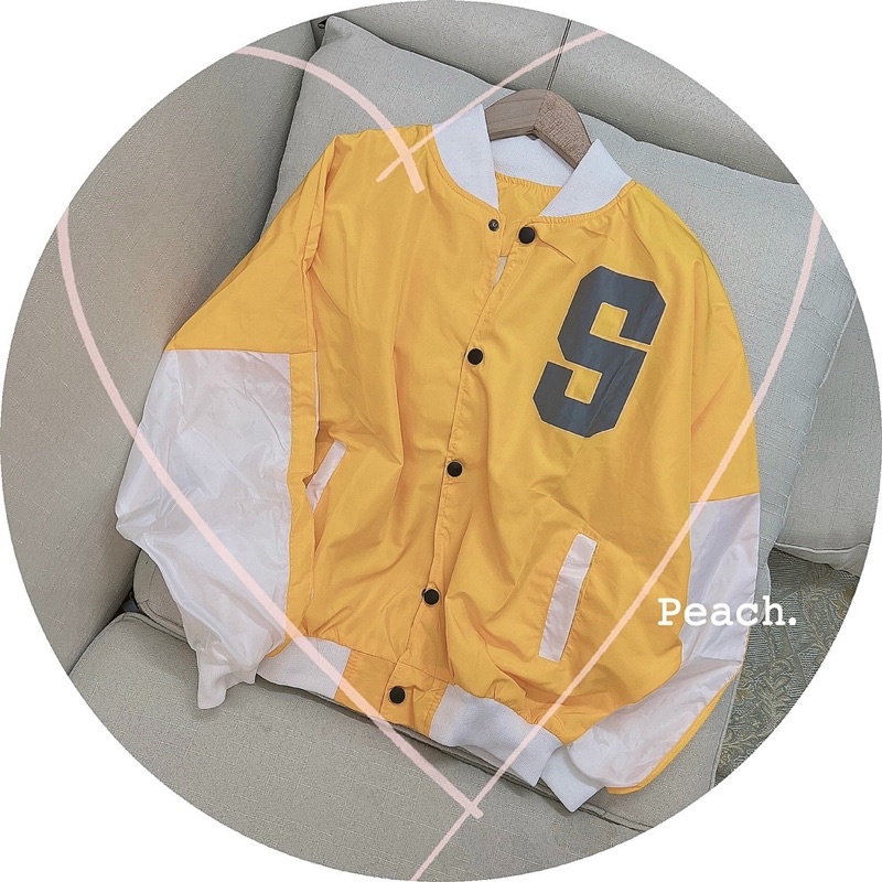 Áo khoác dù hai lớp nữ in chữ phối tay