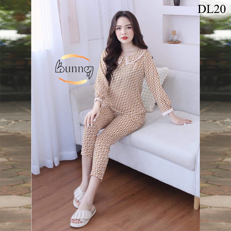 QUẦN ÁO MẶC NHÀ CHẤT LIỆU LỤA MANGO CỔ LÁ DUYÊN DÁNG, MẶC NHÀ SAU SINH HỌA CARO XINH FOM DÁNG ĐẸP