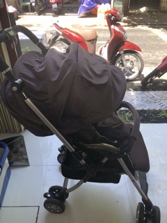 Xe đẩy combi