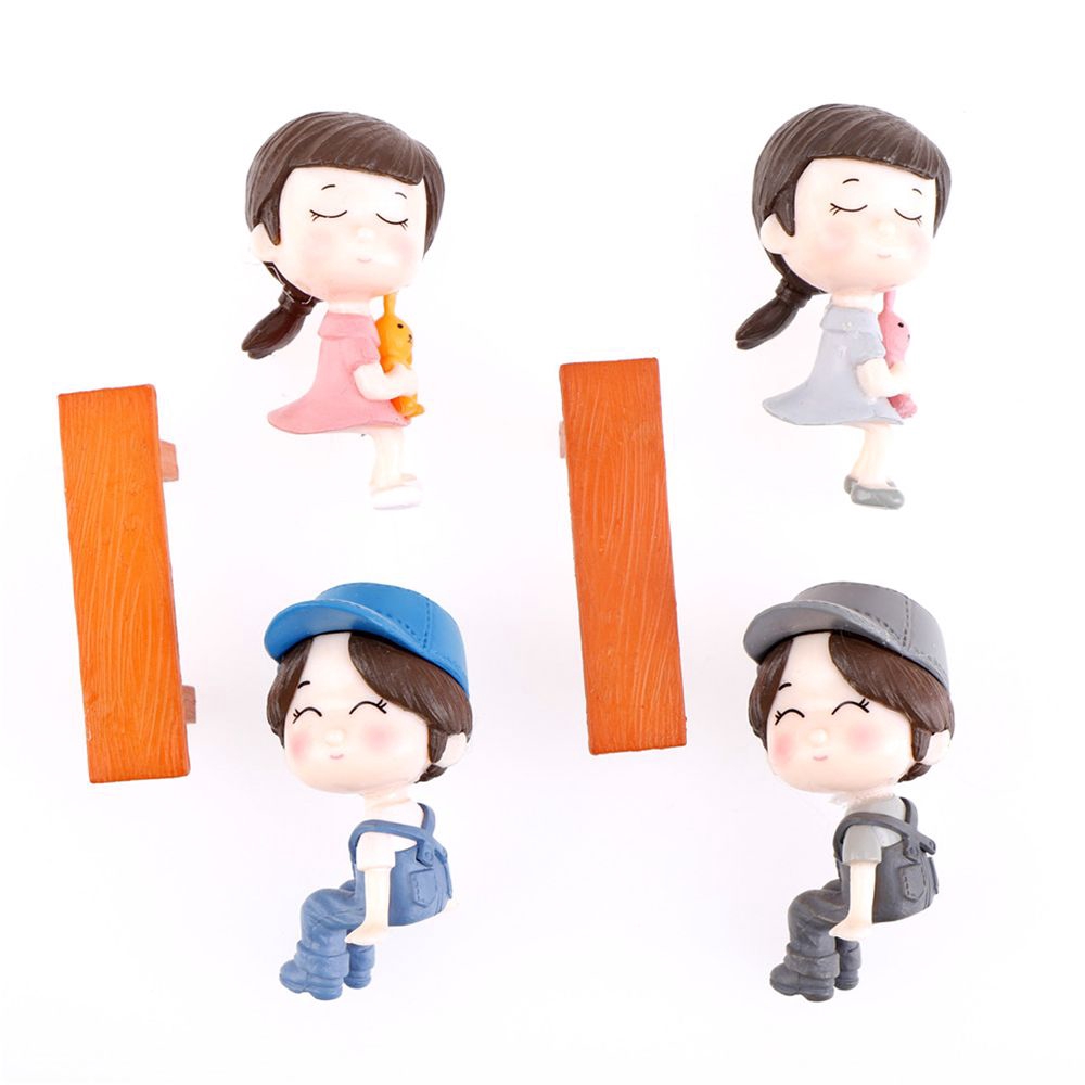 Mô Hình Cặp Đôi Ngồi Xinh Xắn Trang Trí Nhà Búp Bê