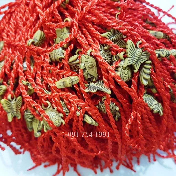 Vòng Đeo Tay Chỉ Đỏ Được Chọn Mẫu Càng Mua Nhiều Giá Càng Rẻ Quà Tặng Kèm Buôn Sỉ Lẻ | BigBuy360 - bigbuy360.vn