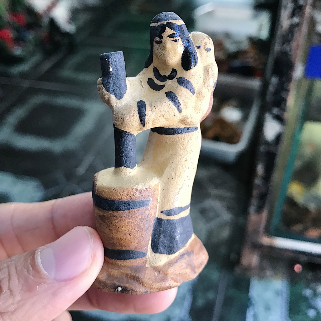 THÔN NỮ TRANG TRÍ HỒ CÁ NON BỘ RỘNG 4CM CAO 8CM