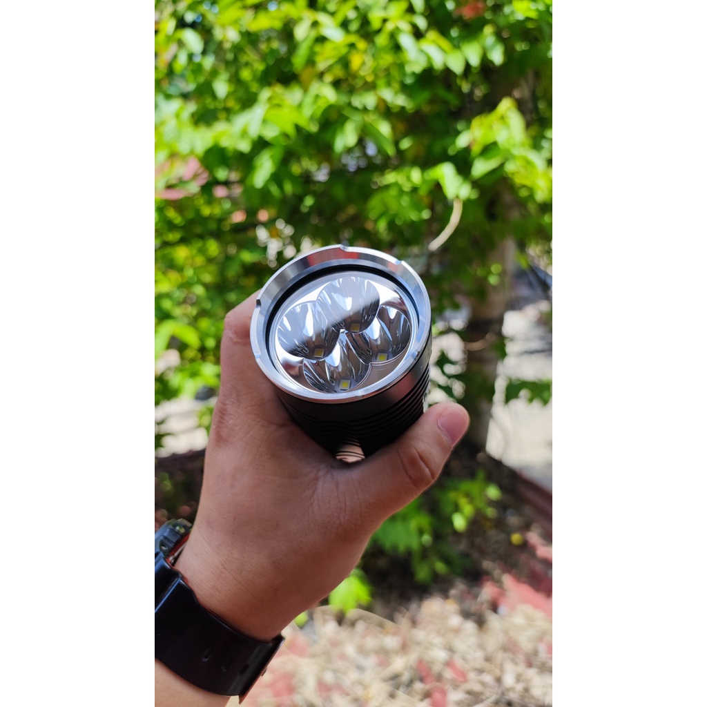 Đèn pin Sofirn Q8 5000lume