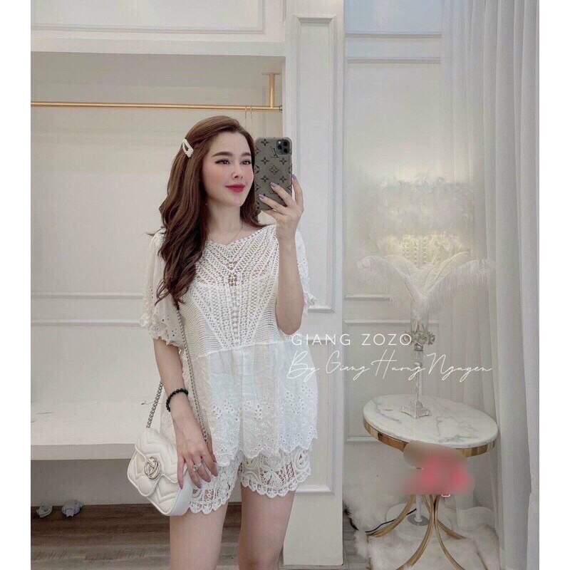 Set 2 món - set áo ren pha boi cộc tay kiểu cổ tim + quần ren cạp nịt kiểu xẻ vạt