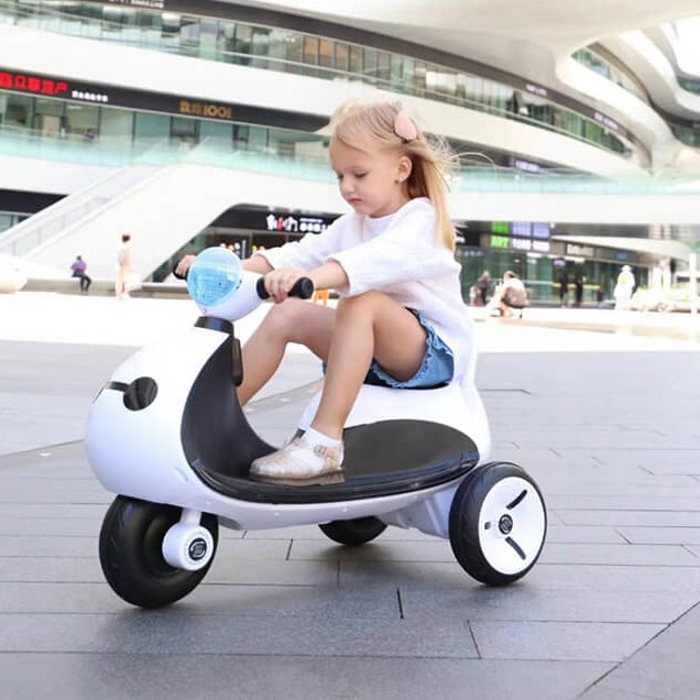 Xe máy điện chân ga cho bé từ 1 đến 6 tuổi có nhạc đèn LED tải trọng lên tới 40KG khung chắc chắn vỏ nhựa cứng nhiều màu