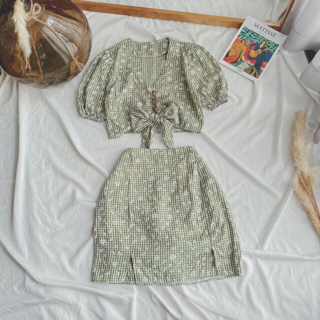 SET HOA CÚC ÁO NƠ NGỰC + CV XẺ