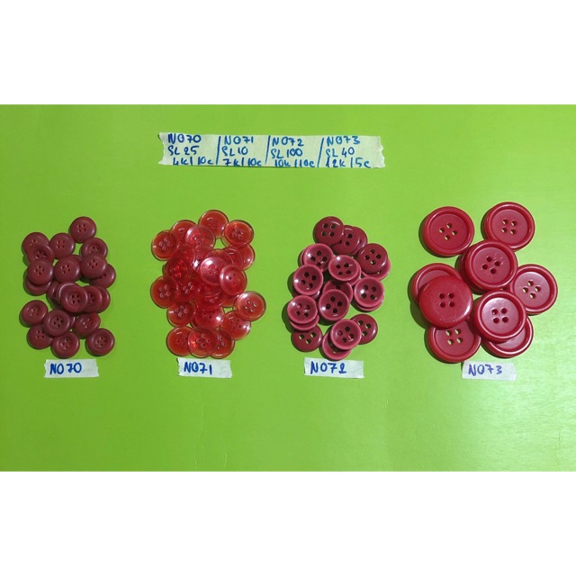 Combo nút áo đỏ trơn N070-N073