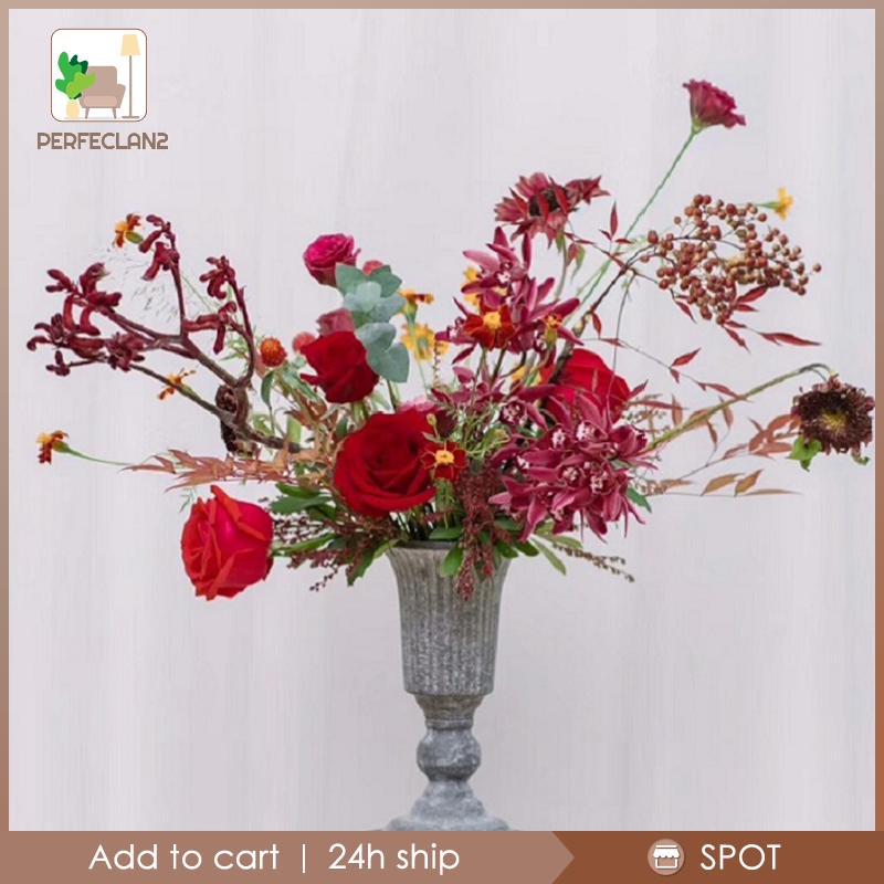 Chậu hoa bằng kim loại hình dạng ly rượu thủy tinh trang trí nhà cửa