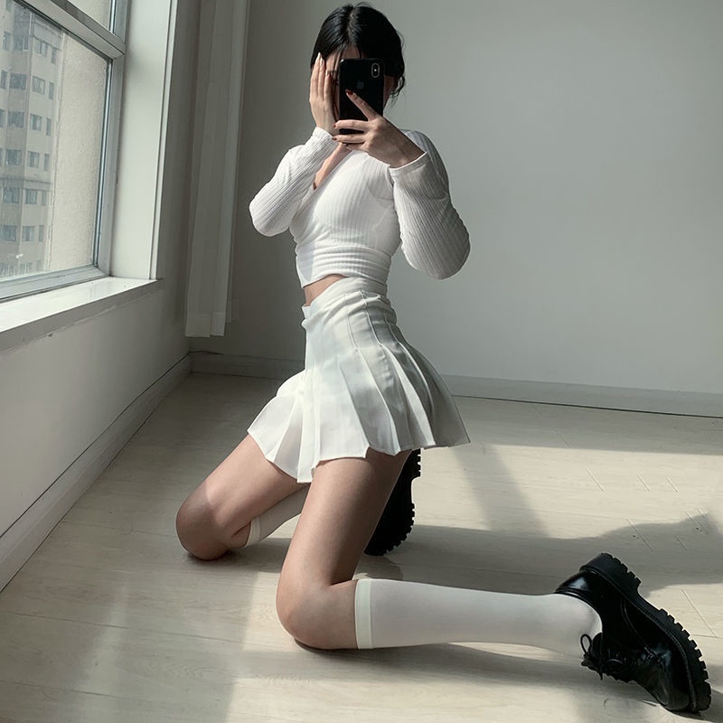 Vớ nhung mỏng cổ cao thiết kế xinh xắn dành cho nữ