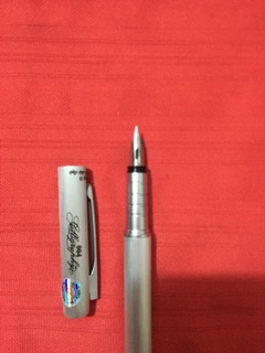 Bút Máy Ánh Dương 004