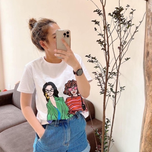 Áo Phông Nữ Hình 2 Cô Gái Dáng Rộng Cộc Tay