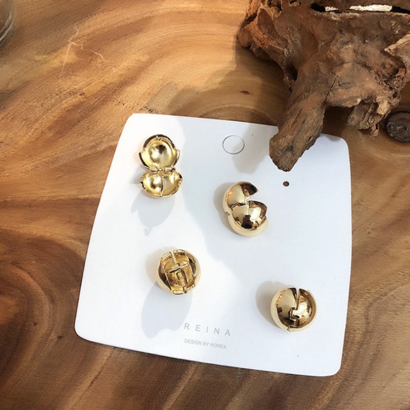 Đôi bông tai hình tròn thiết kế đơn giản thời trang