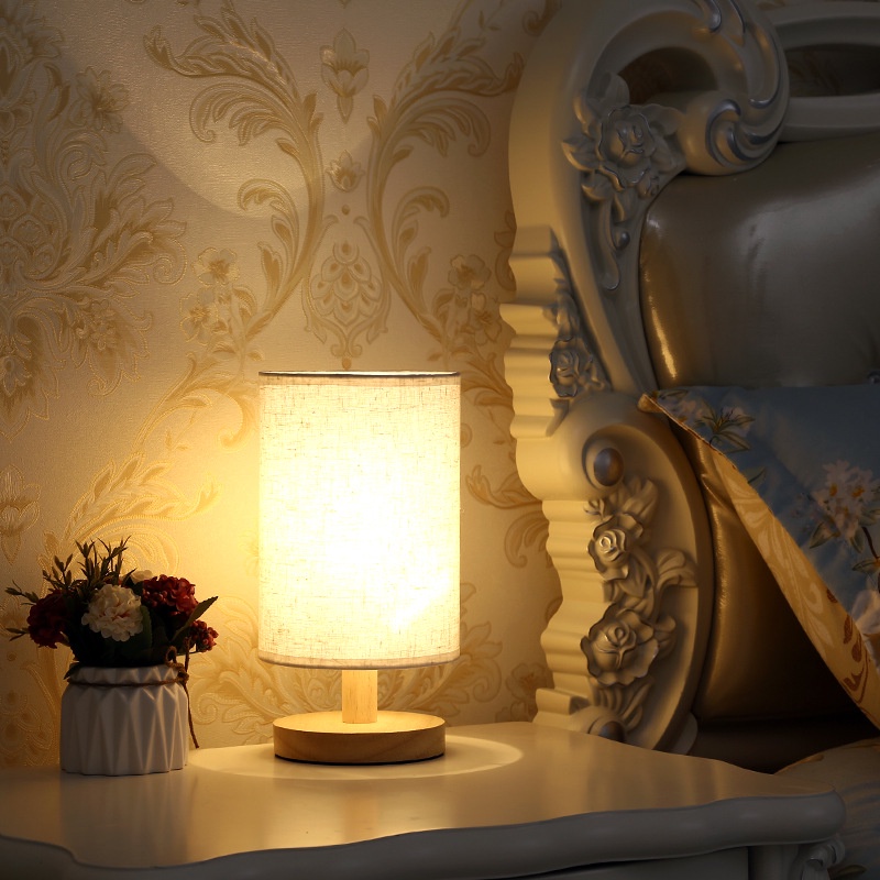 Đèn Ngủ Để Bàn Thân Gỗ, Đèn LED Trang Trí Phòng Ngủ Vintage Đầu Cắm USB Phong Cách Bắc Âu