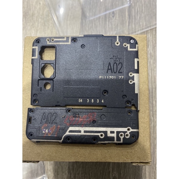 Nắp đậy main , đậy loa zin bóc máy SAM SUNG A02